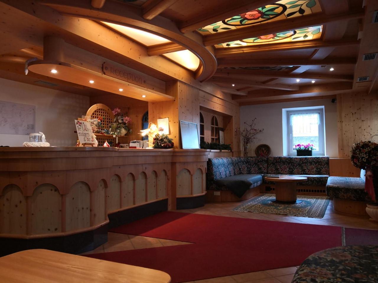 Hotel Alpenrose 帕索罗莱 外观 照片