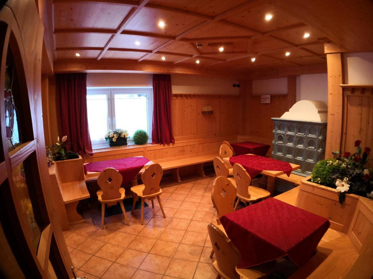 Hotel Alpenrose 帕索罗莱 外观 照片