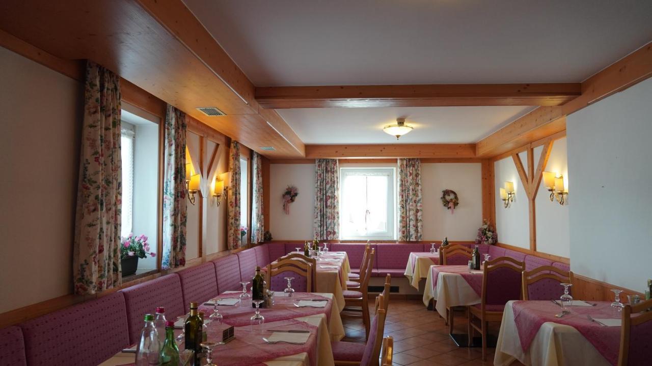 Hotel Alpenrose 帕索罗莱 外观 照片